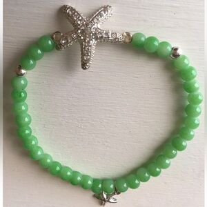 Green Beaded Starfish Bracelet NWOT